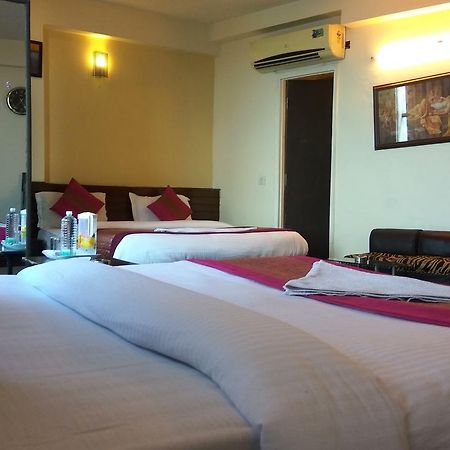 Airport Hotel Port View Nowe Delhi Zewnętrze zdjęcie