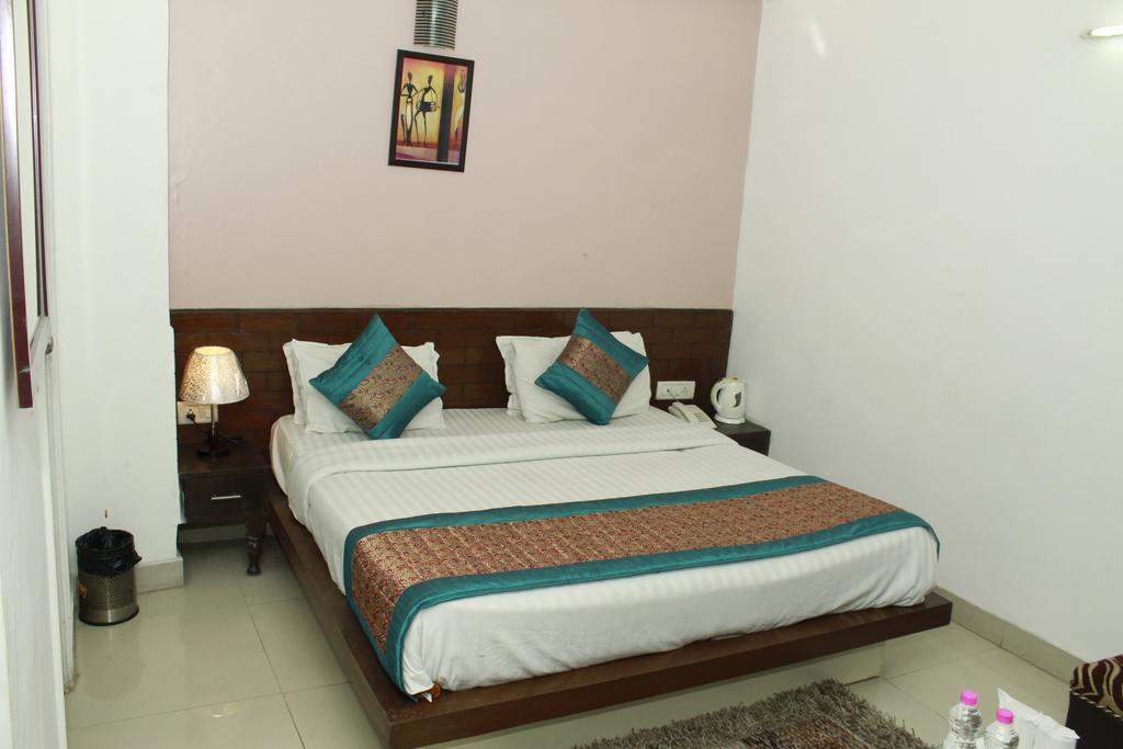 Airport Hotel Port View Nowe Delhi Zewnętrze zdjęcie