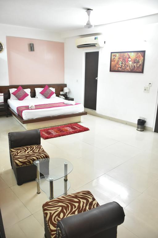Airport Hotel Port View Nowe Delhi Zewnętrze zdjęcie