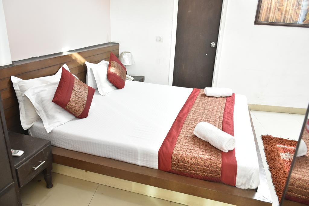 Airport Hotel Port View Nowe Delhi Zewnętrze zdjęcie