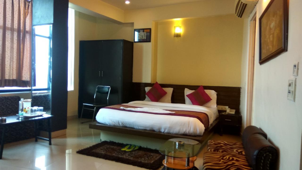 Airport Hotel Port View Nowe Delhi Zewnętrze zdjęcie