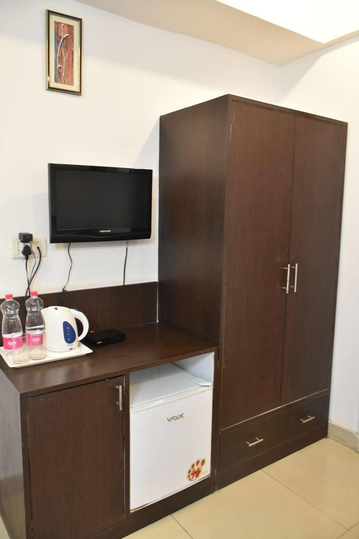 Airport Hotel Port View Nowe Delhi Zewnętrze zdjęcie